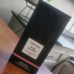 Tom Ford Rose De Chine in Black and Pink